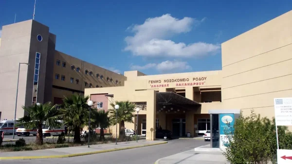 Ρόδος: Σύλληψη παππού, πατριού και ιδιοκτήτριας καταστήματος επειδή έδωσαν μπύρα σε 14χρονο