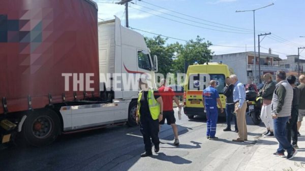Σοβαρά τραυματίστηκε γυναίκα που παρασύρθηκε από νταλίκα