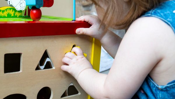 Ξεκινούν οι εγγραφές και οι επανεγγραφές στους Παιδικούς Σταθμούς του Δήμου Λοκρών