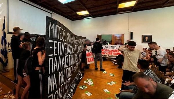 Ακόμη δύο συλλήψεις για τα επεισόδια στο Δημαρχείο Βόλου