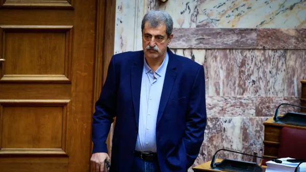Ο Παύλος Πολάκης ζητεί να αλλάξει άμεσα η απόφαση διαγραφής του από την ΚΟ του ΣΥΡΙΖΑ