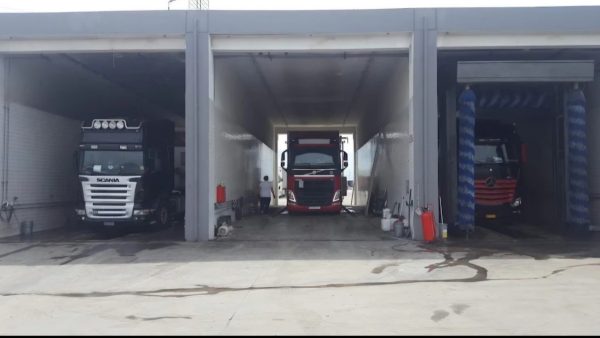 Πωλείται η επιχείρηση πλυντήριο φορτηγών - αυτοκινήτων "Kolossos" στη Λαμία