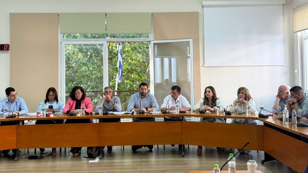 Στο Δημοτικό Συμβούλιο Θηβαίων και στα έργα που γίνονται στην περιοχή ο Φάνης Σπανός