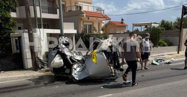 Τραγωδία στη Ρόδο: Νεκρές δύο γυναίκες σε τροχαίο, έγιναν σμπαράλια τα αυτοκίνητα