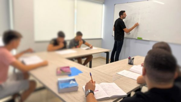 Λαμία: Η σωστή προετοιμασία για τα μαθηματικά της Γ' Λυκείου ξεκινά στο φροντιστήριο «Μάθεmatics»