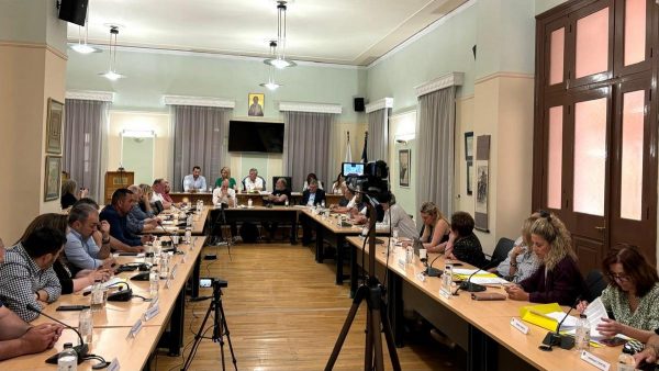 Στο Δημοτικό Συμβούλιο Χαλκιδέων ο Φάνης Σπανός για την παρουσίαση του Περιφερειακού προγράμματος Ανάπτυξης