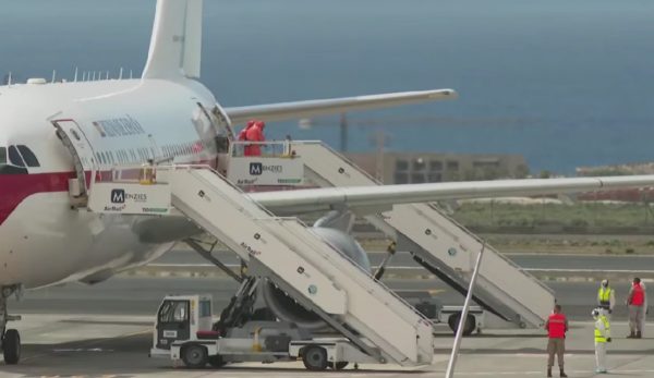 Με C130 θα μεταφερθεί ο Έλληνας επιβάτης του MV Hondius που εντοπίστηκε ο χανταϊός - Σε εξέλιξη η επιχείρηση αποβίβασης, δρακόντεια μέτρα στο λιμάνι της Τενερίφης