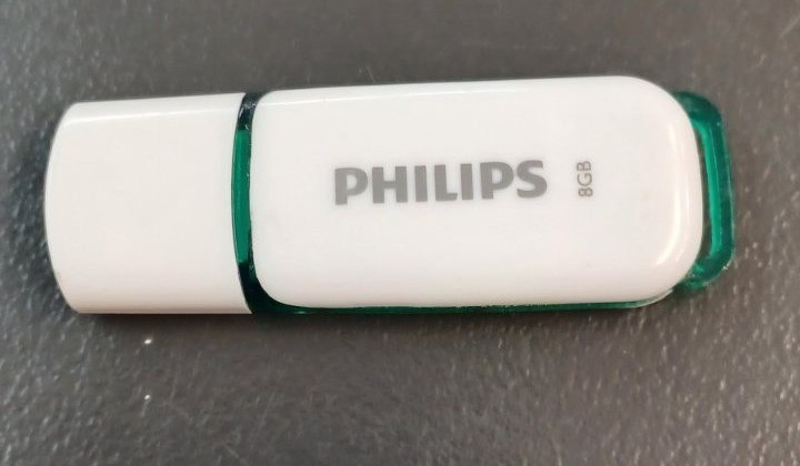 Βρέθηκε το USB της φωτογραφίας στη Λαμία
