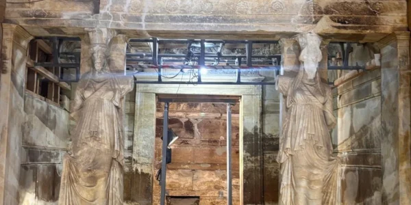 Αμφίπολη: Αποκαλύφθηκε για πρώτη φορά το σύνολο του περιβόλου του τάφου - Ένα μεγαλειώδες μνημείο (ΦΩΤΟ)