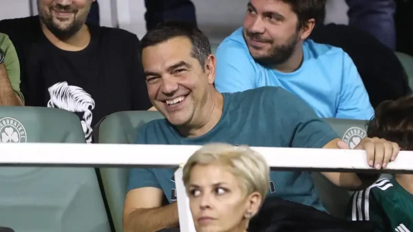 Όταν ο Αλέξης Τσίπρας έλεγε πως ο ΣΥΡΙΖΑ μοιάζει με την Μπαρτσελόνα – Η ανάρτηση για το νέο κόμμα