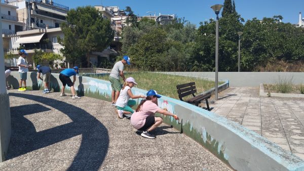 Οι μαθητές του 1ου Δημοτικού Λαμίας αναλαμβάνουν δράση για την οπαδική βία, για μια πιο όμορφη πόλη (ΦΩΤΟ)