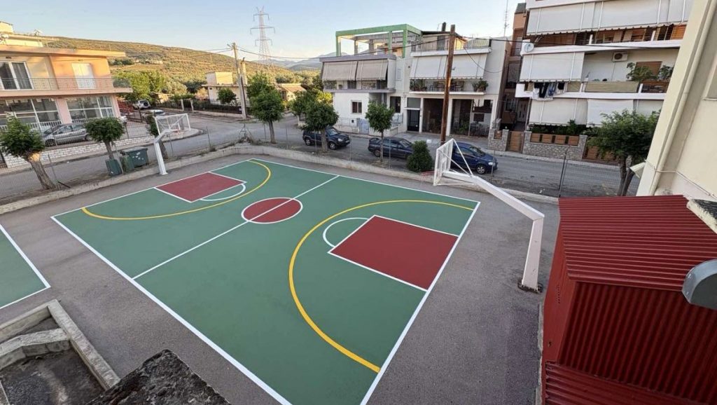 Ανακαινίστηκαν οι αθλητικές εγκαταστάσεις στο Πρότυπο Εκκλησιαστικό Σχολείο Λαμίας