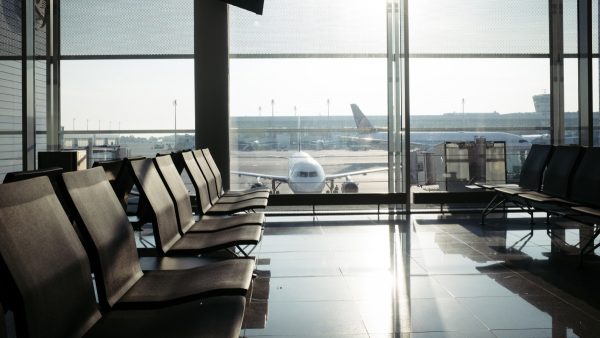 Συναγερμός στο Αμβούργο: Εκκενώθηκε ο χώρος ασφαλείας του αεροδρομίου εξαιτίας ύποπτου αντικειμένου