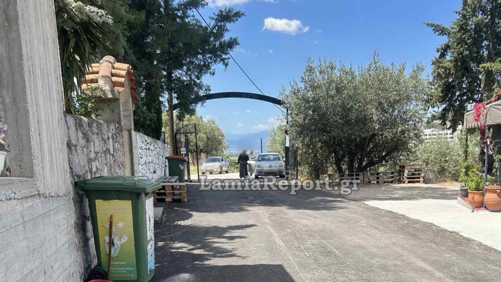 Λαμία: «Χτύπησαν» ξανά οι γνωστοί - άγνωστοι στο κοιμητήριο της Αγίας Παρασκευής - Το ένα αυτοκίνητο ήταν του ιερέα