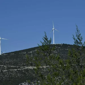 Σε Φθιώτιδα και Φωκίδα τα πέντε από τα έξι αιολικά πάρκα της ΔΕΗ