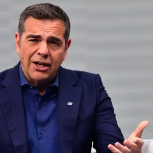 Τσίπρας: «Δεν επέστρεψα για να καταγράφω ποσοστά – Θέλουμε να είμαστε κυβερνώσα Αριστερά» – Live η συνέντευξη