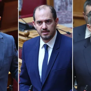 Ανασχηματισμός: Κώτσηρας στο Μεταφορών, Μαρκόπουλος στο Οικονομικών, Χατζηβασιλείου στο ΥΠΕΞ – Όλα τα ονόματα και οι αλλαγές