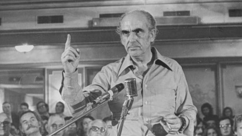 «30 χρόνια χωρίς τον Ανδρέα Παπανδρέου» – Το βίντεο αφιέρωμα που ανάρτησε ο Ανδρουλάκης