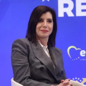 Ένοχη η Άννα Μισέλ Ασημακοπούλου για τη διαρροή των email των αποδήμων