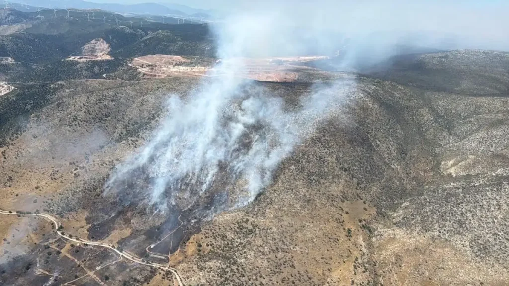 Φωτιά στον Ασπρόπυργο: Πώς το drone της πυροσβεστικής «είδε» έγκαιρα το πύρινο μέτωπο