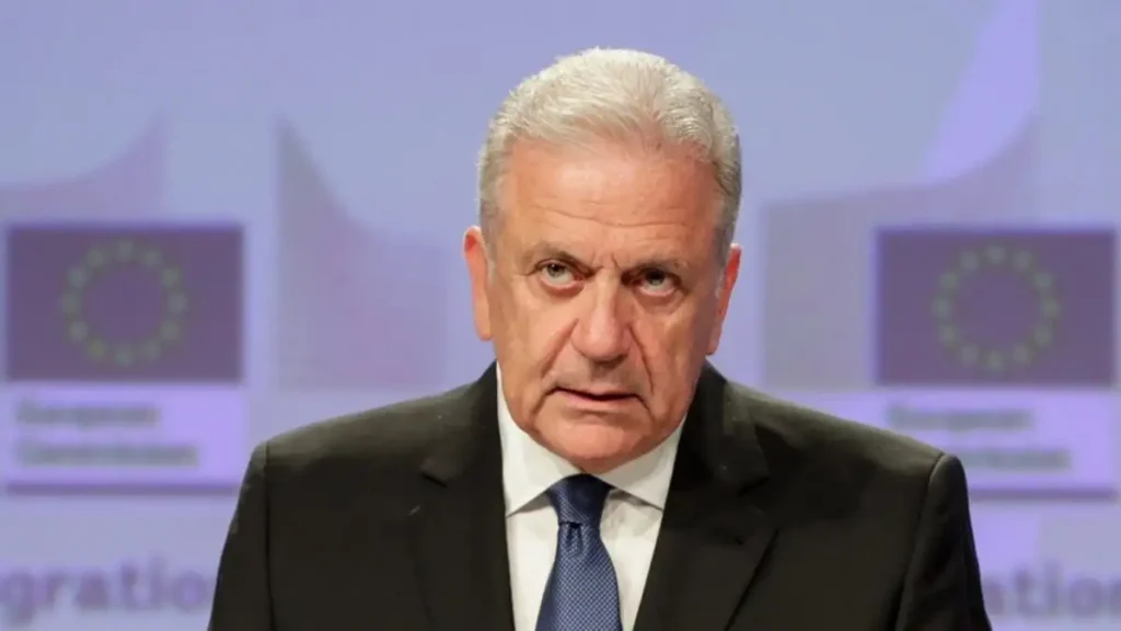 Ο Δημήτρης Αβραμοπουλος ζητά την ακύρωση του ευρωπαϊκού εντάλματος σύλληψης