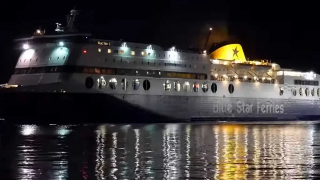 Απειλή για βόμβα στο «Blue Star 2» – Κατευθύνεται με 1050 επιβαίνοντες στο λιμάνι του Λαυρίου
