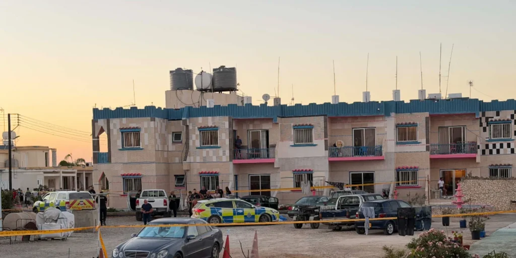 Πώς συνέβη η αδιανόητη τραγωδία στην Κύπρο με τα δύο παιδιά, 8 και 10 ετών, νεκρά στο αυτοκίνητο - Είχαν πάει για διακοπές