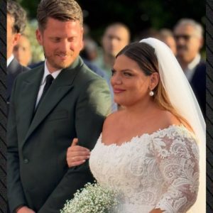 Δανάη Μπάρκα για τον γάμο της: Δεν ήξερε κανείς τίποτα, οι κουμπάροι μας έμαθαν μία εβδομάδα πριν ότι θα μας παντρέψουν