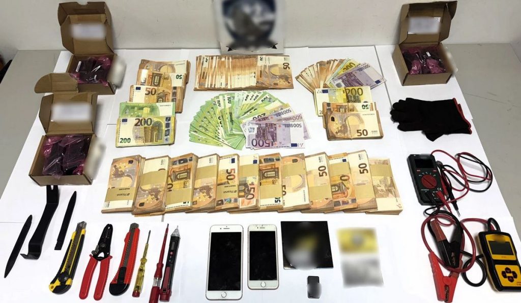 ΔΑΟΕ: Τα μεγάλα «τζάμια» και τα μικρά «τζαμάκια» άξιζαν πάνω από μισό εκατομμύριο!