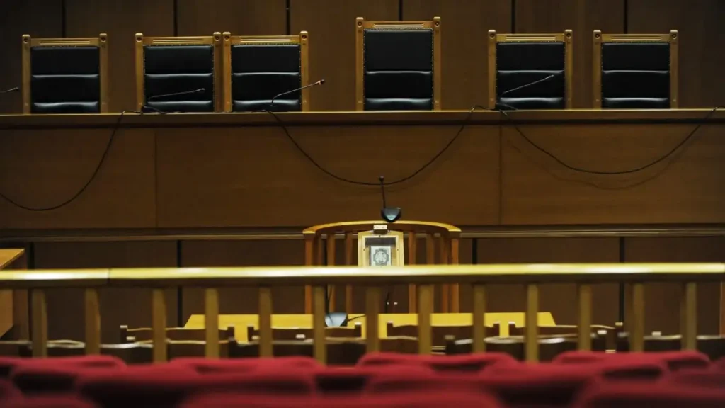 Θεσσαλονίκη: Προθεσμία για να απολογηθεί πήρε η 29χρονη που μαχαίρωσε τον σύντροφό της