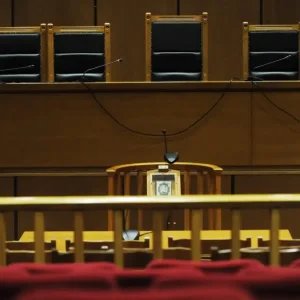 Θεσσαλονίκη: Προθεσμία για να απολογηθεί πήρε η 29χρονη που μαχαίρωσε τον σύντροφό της