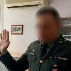 Σάλος με εικόνα στρατιωτικού να ορκίζεται στο Δωδεκάθεο – «Όσα λέγονται είναι λανθασμένα, δεν ορκίστηκα στον Δία» λέει ο ίδιος