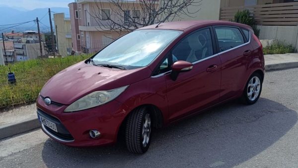Πωλείται αυτοκίνητο Ford Fiesta στη Λαμία