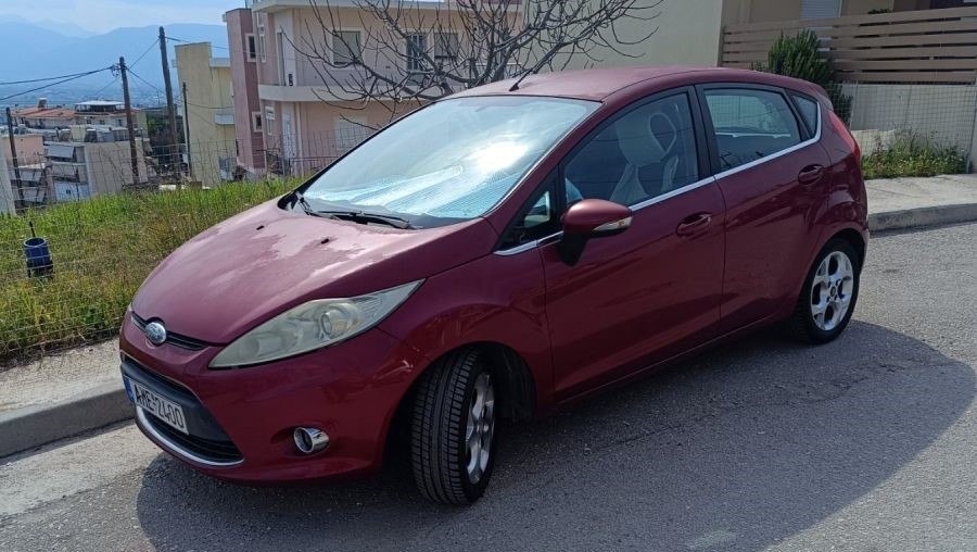 Πωλείται αυτοκίνητο Ford Fiesta στη Λαμία