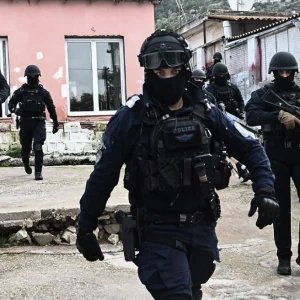 Αποκαλυπτική η βαλλιστική για το μακελειό στα Βορίζια: 124 κάλυκες, 13 όπλα και το «ένοχο» 9άρι που συνδέει τρεις υποθέσεις