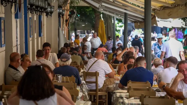 ΦΠΑ 13%, κατάργηση ΕΦΚ καφέ, απαλλαγές για delivery και κατάργηση εισφορών – Οι 4 φορολογικές προτάσεις του κλάδου εστίασης