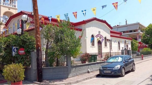 Πανηγυρίζει ο Ιερός Ναός Αγίων Αποστόλων Πέτρου και Παύλου στο Παγκράτι Λαμίας