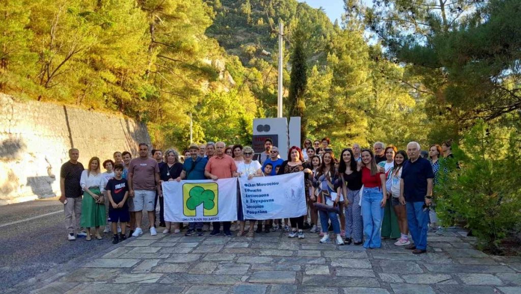 Με μεγάλη συμμετοχή ολοκληρώθηκε ο Ιστορικός Περίπατος στην Υπάτη