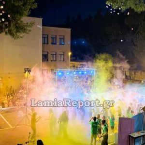Με χρώματα και χαρούμενα συναισθήματα «γέμισε» το προαύλιο του δημαρχείου Λαμίας (ΒΙΝΤΕΟ-ΦΩΤΟ)