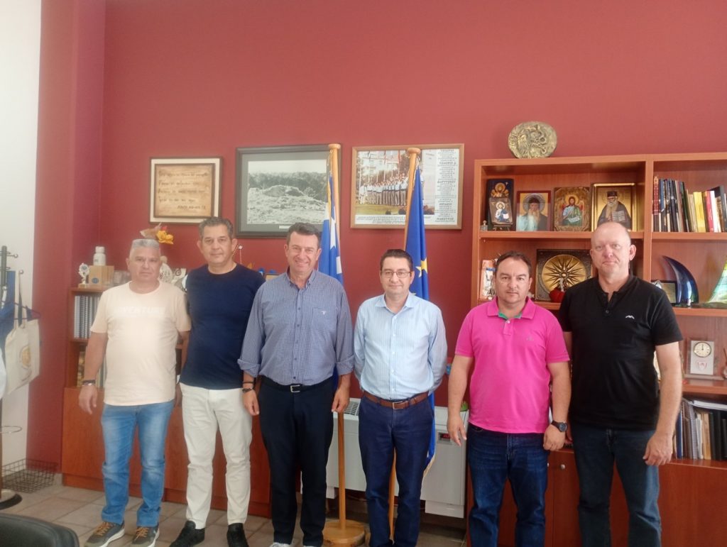 Συνάντηση του Δημάρχου Λοκρών με μέλη της Πανελλήνιας Ομοσπονδίας Λιμενικών και της Ένωσης Προσωπικού Λιμενικού Σώματος Φθιώτιδας