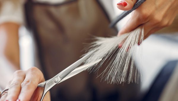 Κομμωτήριο στο κέντρο της Λαμίας αναζητά προσωπικό