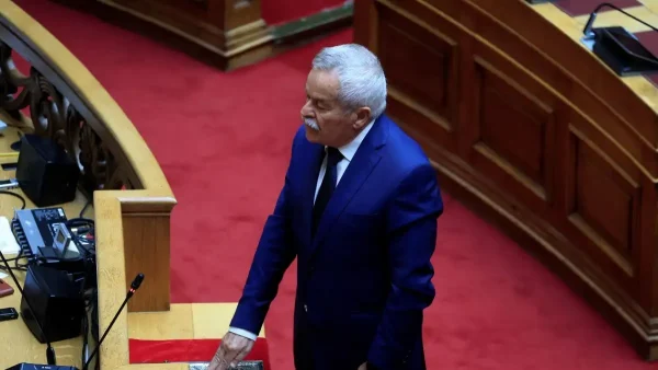 Βουλή: Ορκίστηκε βουλευτής Κορινθίας ο Κωνσταντίνος Κόλλιας στη θέση του Νίκου Ταγαρά