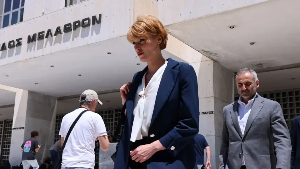 ΕΛΑΣ κατά Μαρινάκη για τον κυβερνητικό απολογισμό: «Τίποτα καλό, αλλά το προσπαθούν στα PowerPoint»