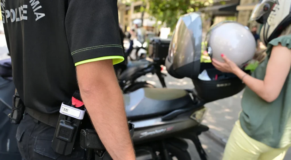 Έφτασαν τις 41 οι παραβάσεις στη Στερεά για μη χρήση κράνους - Οι περισσότερες σε ηλεκτρικά πατίνια
