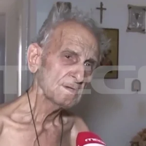 «Πάντα κρατάω μαχαίρι, δεν το είχα για εκείνη» λέει ο 90χρονος που αποπειράθηκε να μπει στο δωμάτιο όπου νοσηλεύεται η Μάρω Κοντού