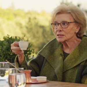 Τρόμος στο «Αττικόν»: Σε κουτί είχε κρύψει ο 90χρονος το μαχαίρι - Ήθελε να μπει στο δωμάτιο της Μάρως Κοντού