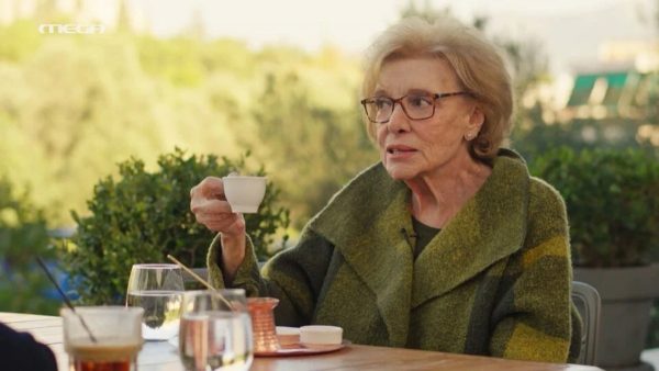 Τρόμος στο «Αττικόν»: Σε κουτί είχε κρύψει ο 90χρονος το μαχαίρι - Ήθελε να μπει στο δωμάτιο της Μάρως Κοντού