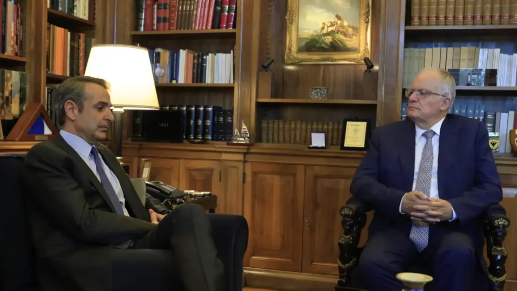 Μητσοτάκης σε Τασούλα: Σύντομα επιστρέφουμε στην κανονικότητα στα καύσιμα – Χρέος της κυβέρνησης να στηρίζει την κοινωνία