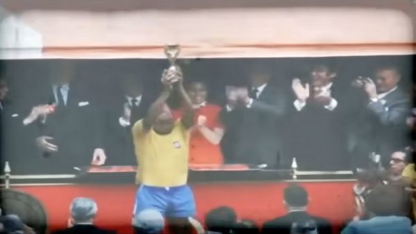 «Αρχίζει το ματς»: Μια απίστευτη ιστορία από την Ελληνική επαρχία για το Μουντιάλ του Μεξικού