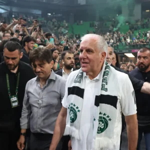 Αποθέωση στην επιστροφή του Ομπράντοβιτς - Πάνω από 3000 οπαδοί στο T Center: «Θα κάνω τα πάντα για αυτόν τον σύλλογο»